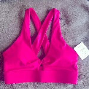 NWT Fabletics Oasis Twist Sports Bra - Hot Pink Size Small
